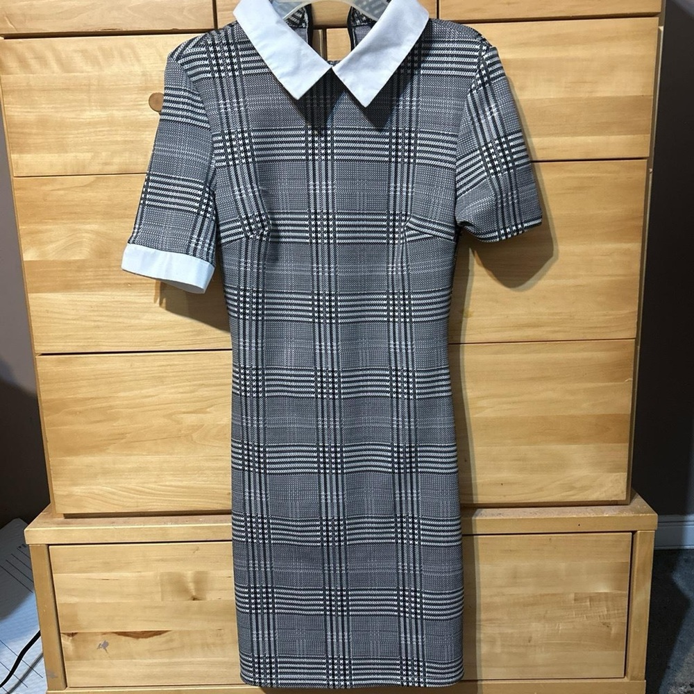 Collared grey plaid dress from Forever21. Size XS